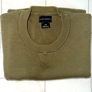 Men’s Large Olive Club Monaco sweater - like new